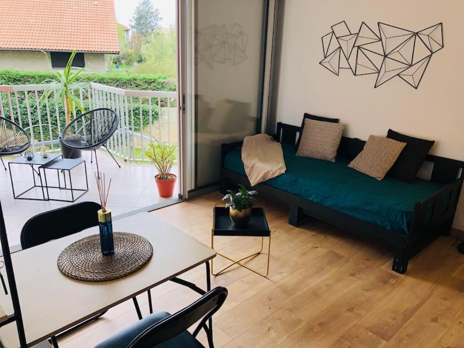 Studio Moderne, Terrasse Et Parking 伊泽尔河畔的罗曼 外观 照片